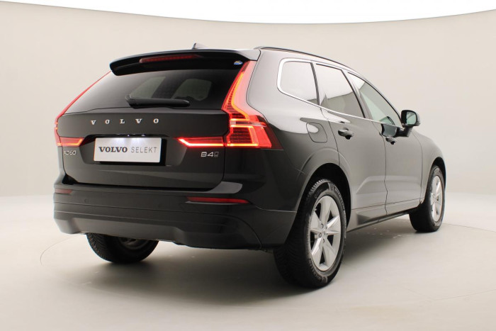 Volvo XC60 B4 AWD CORE AUT CZ 1.maj