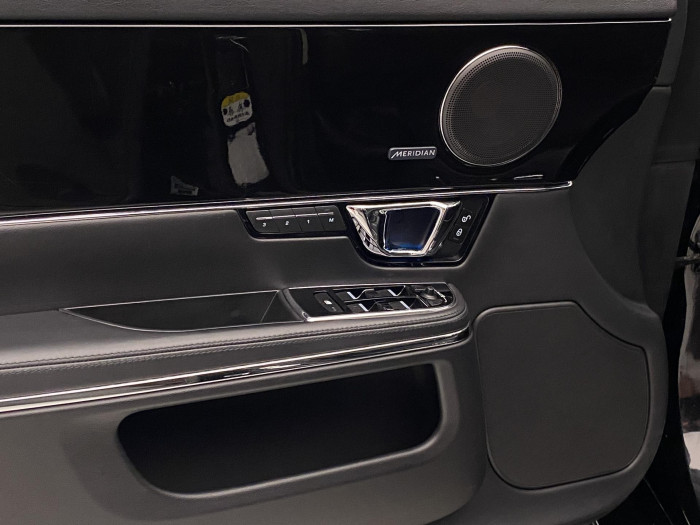 Jaguar XJ 3.0 V6D AUT 3.0 d