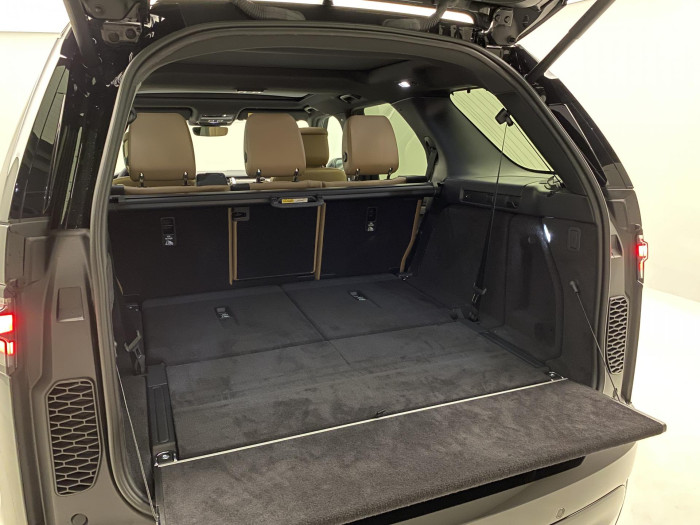 Land Rover Discovery D350 DYNAMIC HSE AWD REZERVACE 3.0 d Dynamic