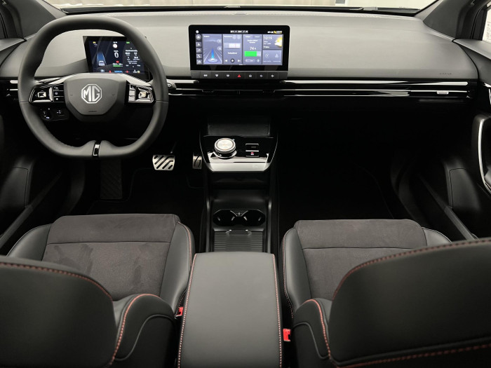 MG MG4 XPOWER 320kW 64kWh