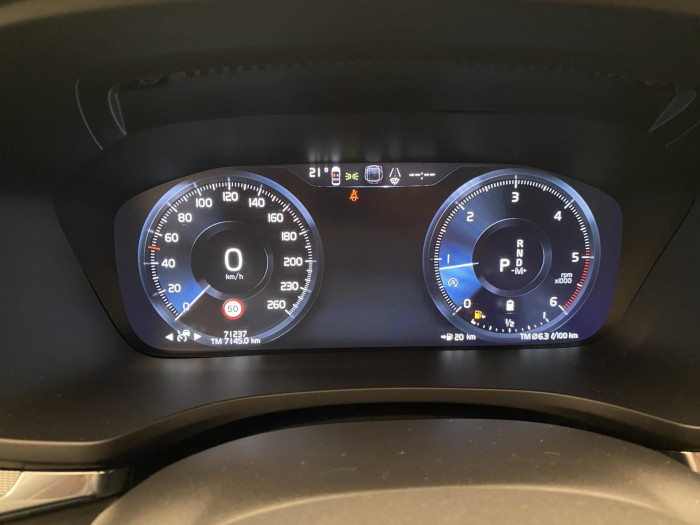 Volvo V60 B4 R-DESIGN AUT