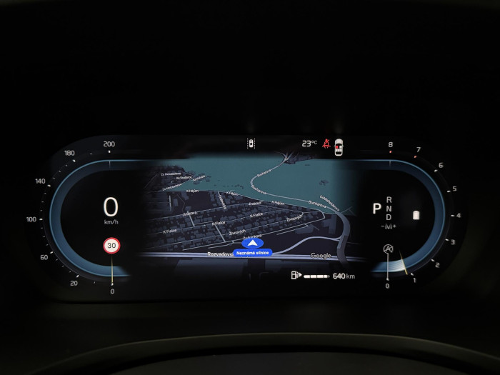 Volvo V60 B4 PLUS DARK CZ 1.maj