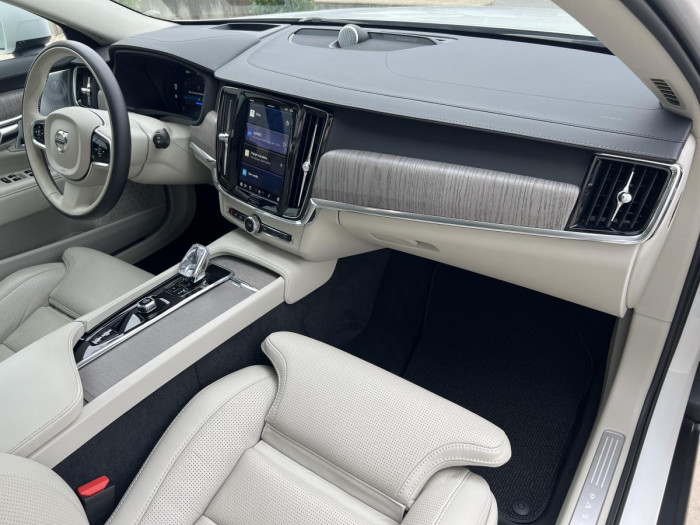 Volvo V90 CROSS COUNTRY B5 AWD REZERVACE
