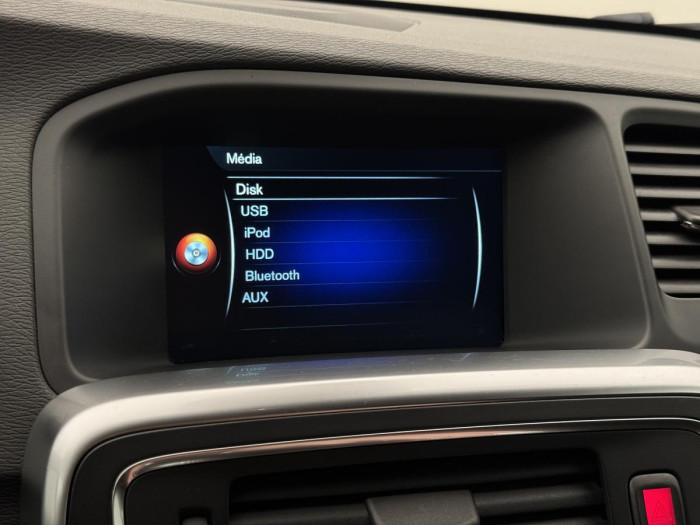 Volvo V60 D4 R-DESIGN AUT HARMAN KARDON 2.0 d