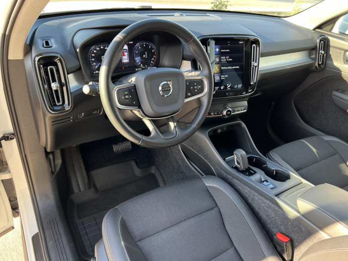 Volvo XC40 T3 MOMENTUM Aut 1.maj. 1.5 Momentum