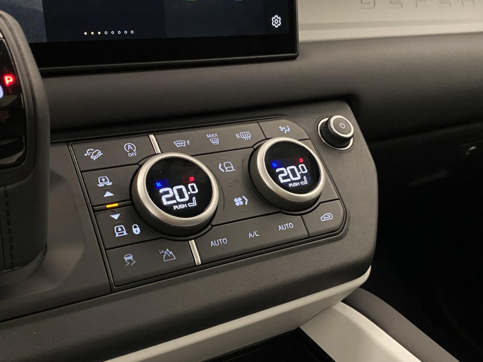 Land Rover Defender 110 D200 S AWD AUT 3.0 d