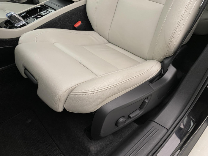 Volvo XC40 D4 AWD INSCRIPTION AUT CZ 2.0 d