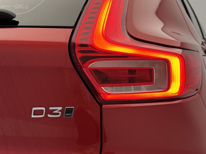 Volvo XC40 D3 AWD MOMENTUM CZ 1.maj 2.0 d Momentum