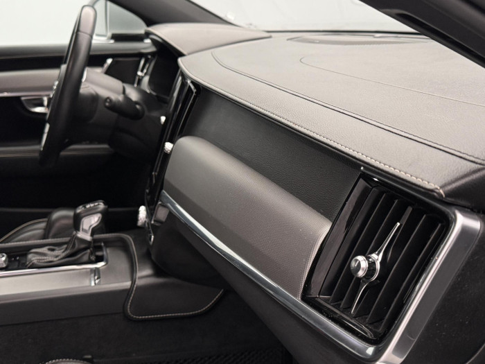 Volvo V90 T4 R-DESIGN AUT