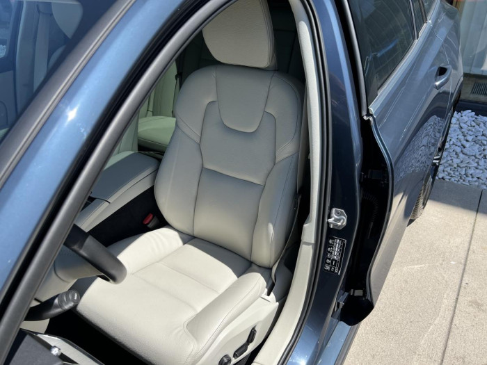 Volvo V60 T8 AWD INSCRIPTION Aut 1.maj.