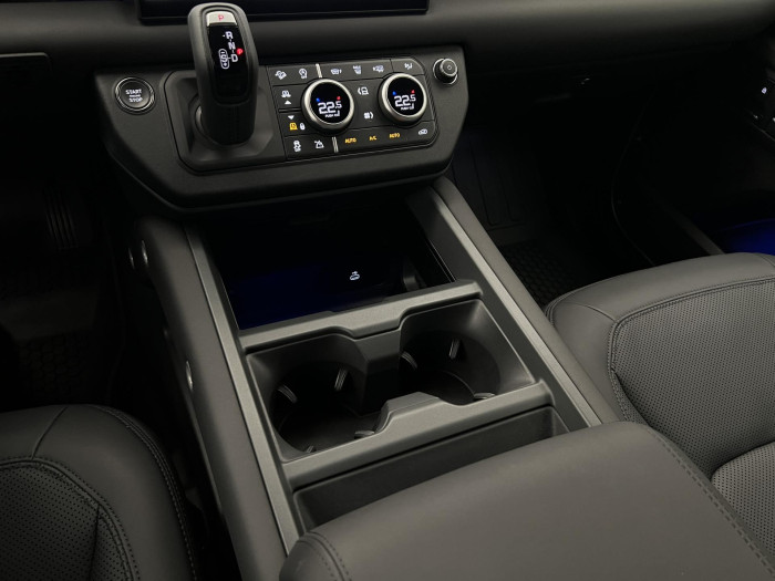 Land Rover Defender 110 D300 X-DYNAMIC SE AWD AUT 3.0 d Dynamic SE