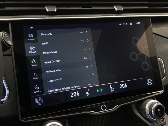 Lynk & Co 01 PHEV DCT AUT REZERVACE