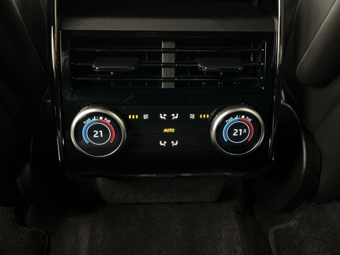 Land Rover Range Rover Sport P550e AUTOBIOGRAPHY REZERVACE