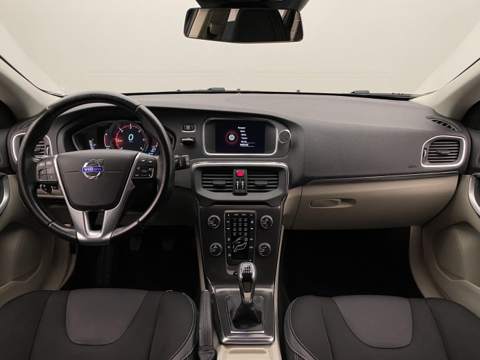 Volvo V40 D4 MOMENTUM 2.0 d Momentum