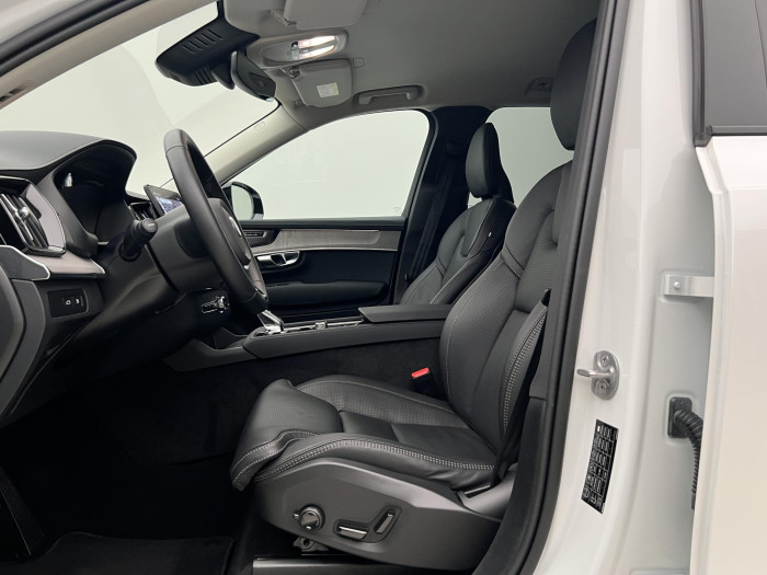 Volvo XC90 T8 AWD RECHARGE PLUS DARK CZ