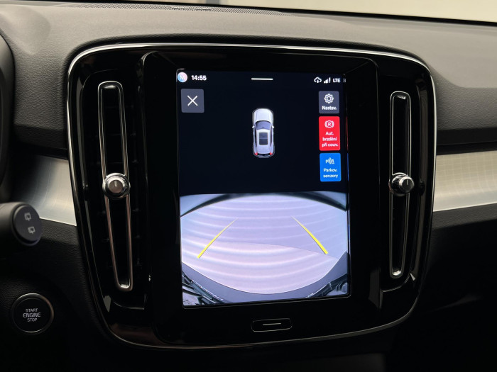 Volvo XC40 B3 DARK PLUS AUT