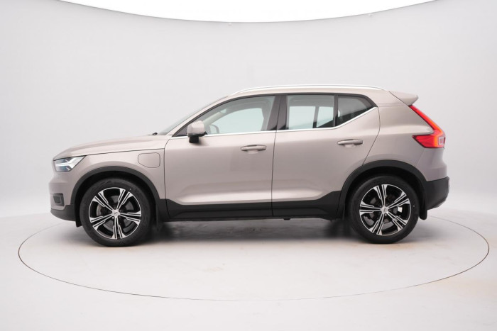 Volvo XC40 T5 RECHARGE REZERVACE