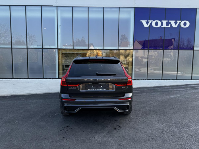 Volvo XC60 B4 AUT DARK PLUS 2.0 Plus