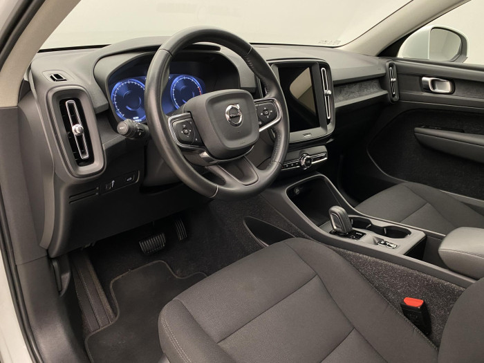 Volvo XC40 T3 KINETIC AUT CZ 1.maj