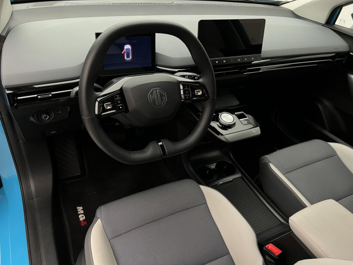 MG MG4 EV EXCLUSIVE 77kWh CZ 1.maj. Exclusive