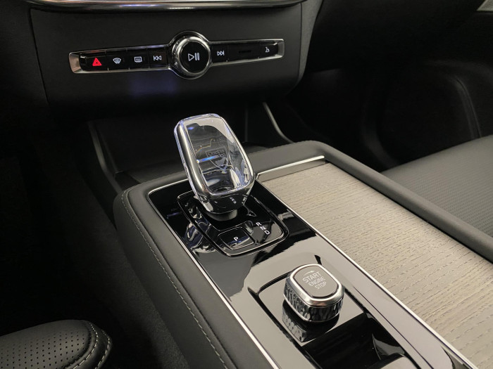 Volvo XC90 T8 AWD RECHARGE BRIGHT PLUS 7m