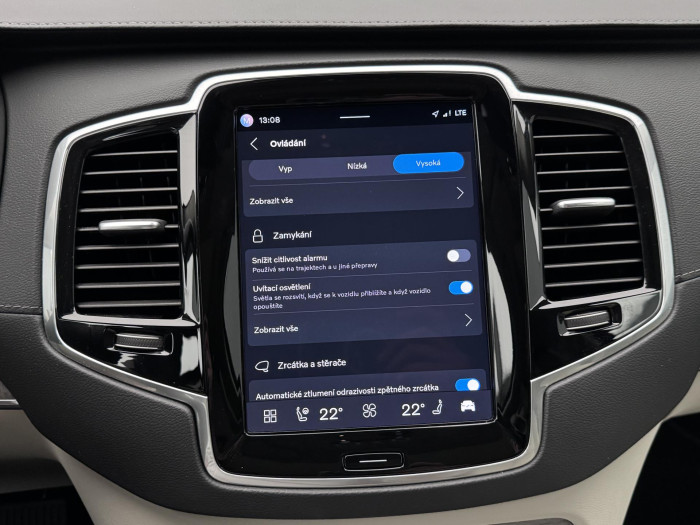 Volvo XC90 B6 AWD PLUS DARK CZ 1.maj