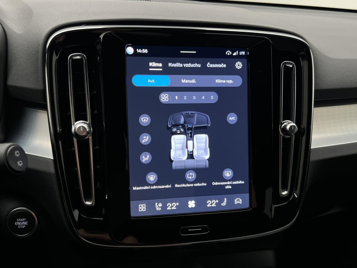 Volvo XC40 B3 DARK PLUS AUT