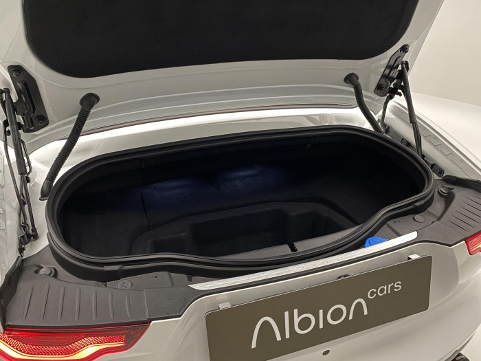 Jaguar F-Type P450 R-DYNAMIC AUT 5.0 Dynamic