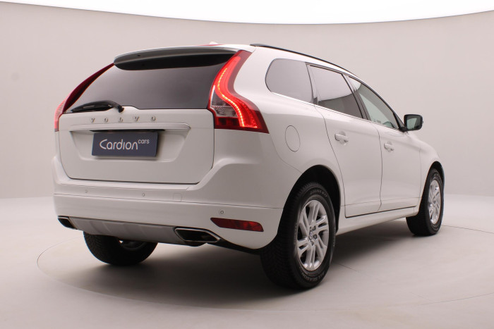 Volvo XC60 D5 AWD MOMENTUM CZ 2.4 d Momentum