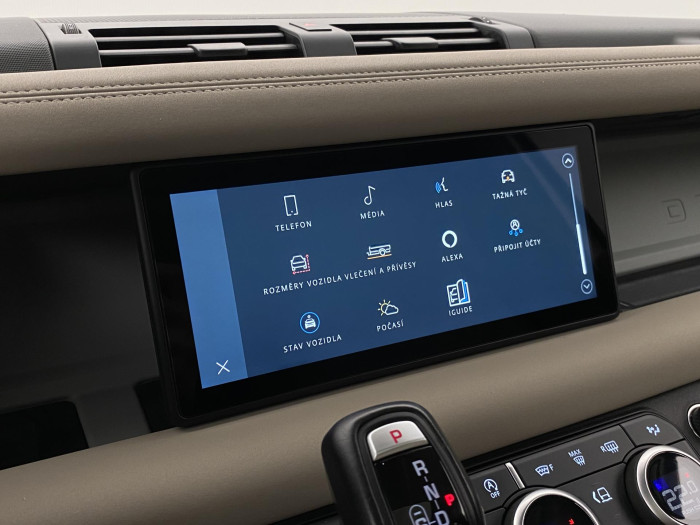 Land Rover Defender 110 P400 SE AWD AUT REZERVACE 3.0 SE