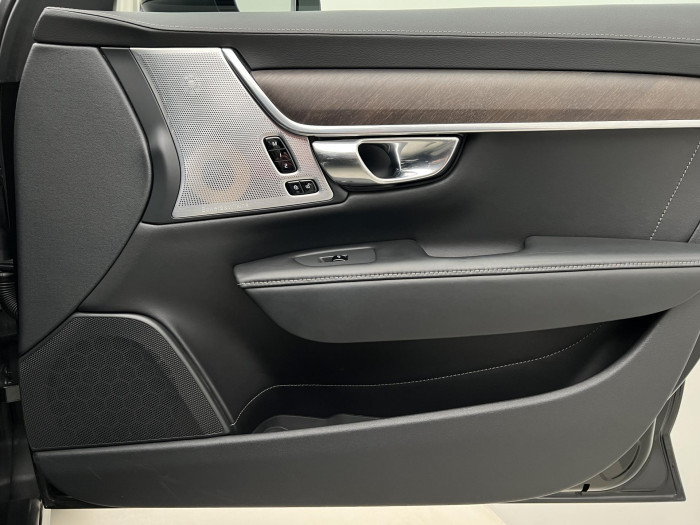 Volvo V90 CC D5 AWD PRO AUT 1.maj. 2.0 d CC CC