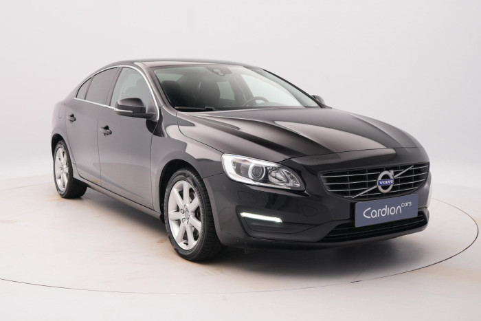 Volvo S60 D3 MOMENTUM AUT REZERVACE 2.0 d Momentum