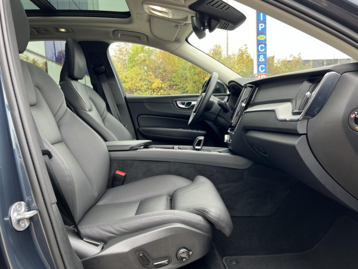 Volvo XC60 B4 AWD DARK PLUS Aut 1.maj. 2.0 Plus