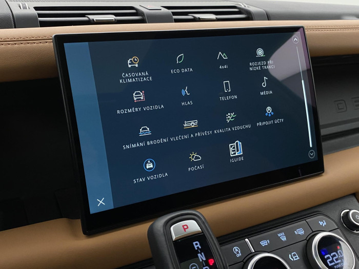 Land Rover Defender 130 D300 HSE AWD AUT CZ 3.0 d