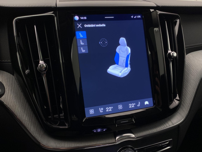 Volvo XC60 T8 AWD PLUG-IN DARK ULTRA CZ