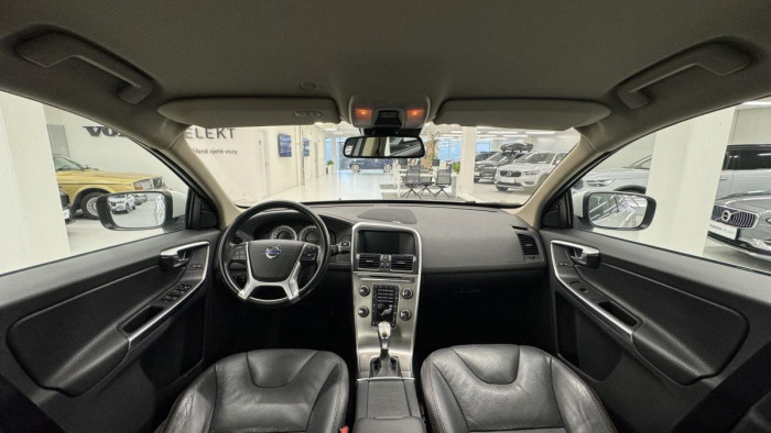 Volvo XC60 D5 AWD SUMMUM REZERVACE 2.4 d Summum