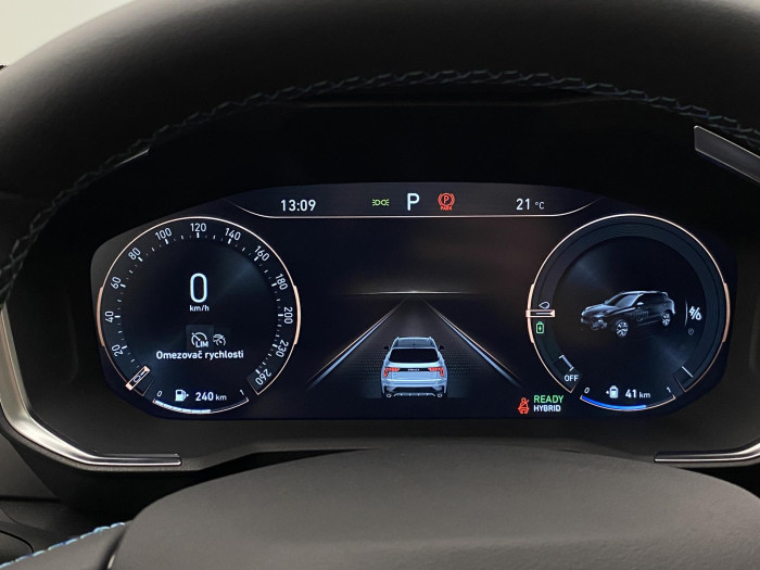 Lynk & Co 01 PHEV DCT AUT REZERVACE