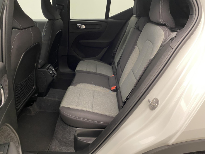 Volvo XC40 B3 DARK PLUS AUT CZ