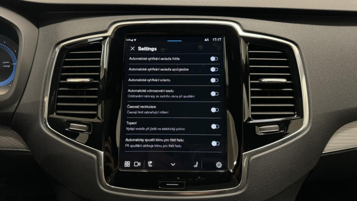Volvo XC90 T8 AWD RECHARGE REZERVACE
