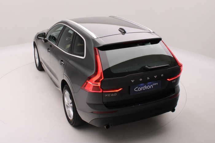 Volvo XC60 T5 AWD MOMENTUM AUT CZ 2.0 Momentum