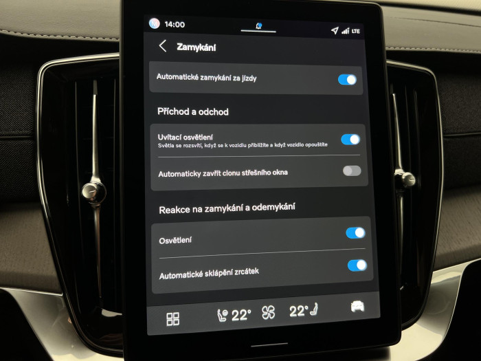 Volvo XC90 T8 AWD RECHARGE DARK ULTRA AUT