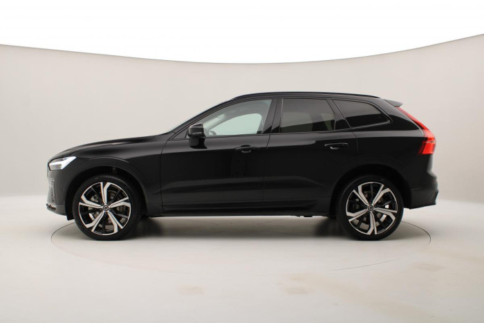 Volvo XC60 B5 AWD ULTIMATE DARK AUT CZ