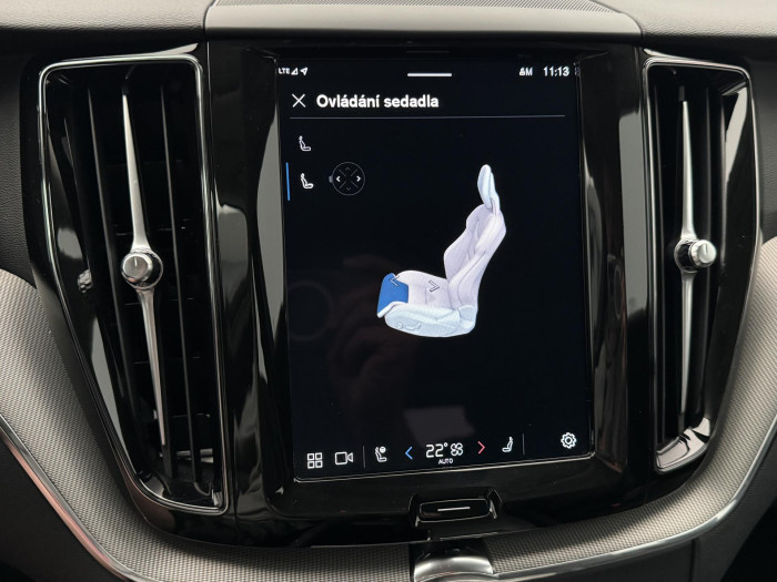 Volvo XC60 B4 AWD PLUS DARK CZ 1.maj