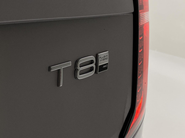 Volvo XC90 T8 AWD RECHARGE DARK ULTRA 7