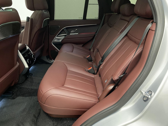 Land Rover Range Rover P550e AUTOBIOGRAPHY