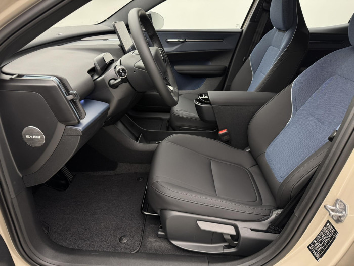 Volvo EX30 PURE ELECTRIC SINGLE PLUS