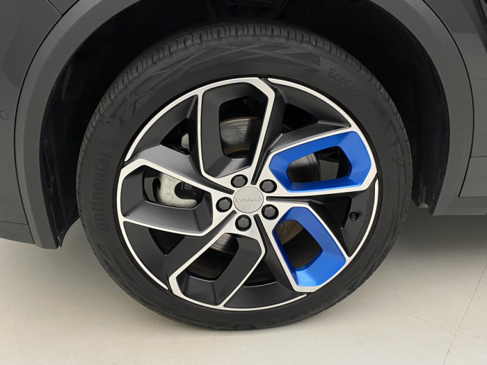 Lynk & Co 01 PHEV DCT AUT 1.maj