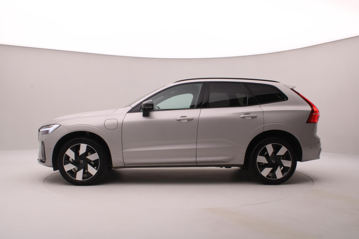 Volvo XC60 T6 AWD PLUG-IN DARK PLUS CZ