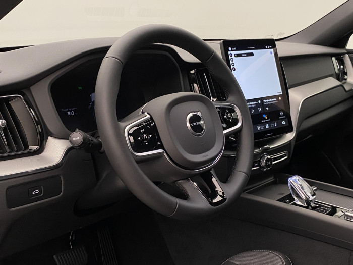 Volvo XC60 B5 AWD AUT PLUS BLACK EDITION
