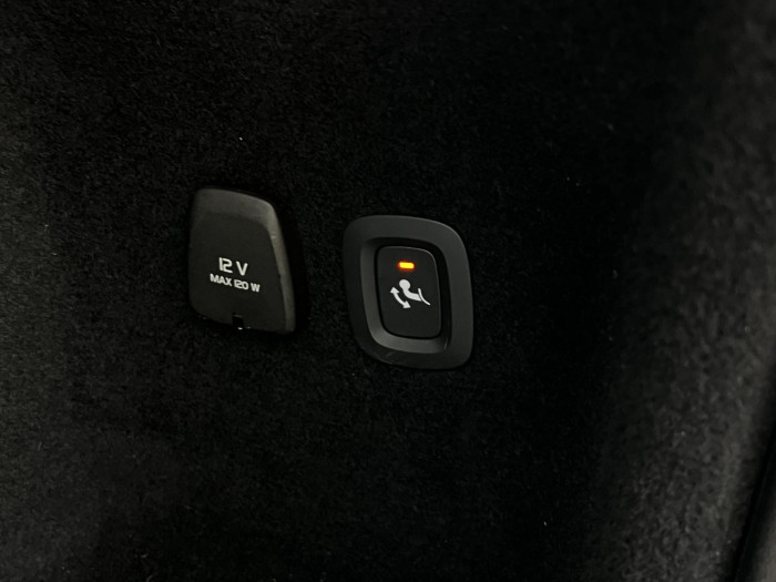 Volvo V60 T8 AWD RECHARGE INSCRIPTION